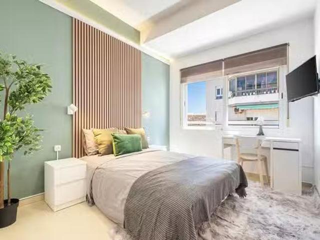 Habitación en Avinguda d'Aguilera, Benalúa
