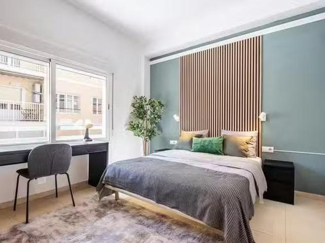 Habitación en Avinguda d'Aguilera, Benalúa