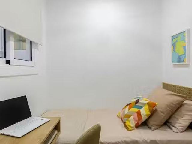 Habitación en Avinguda de Madrid, Sants Badal