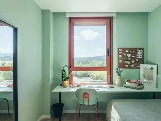Habitación en Avinguda de la Ciència