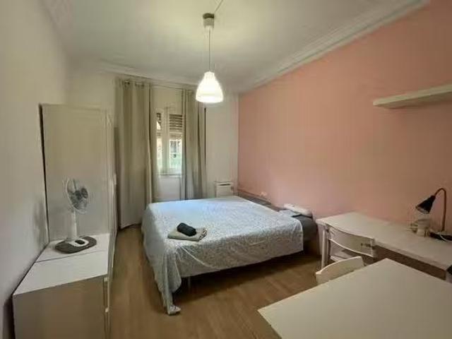 Habitación en Avinguda de la Riera de Cassoles, Vila de Gràcia
