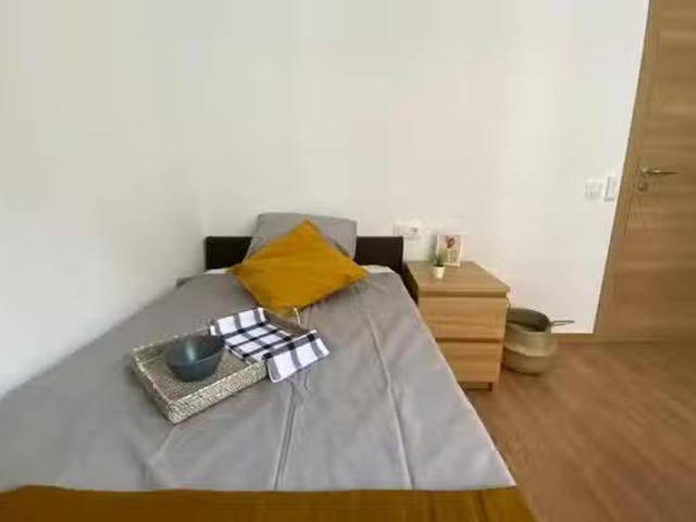 Habitación en Avinguda de l'Oest, Ciutat Vella