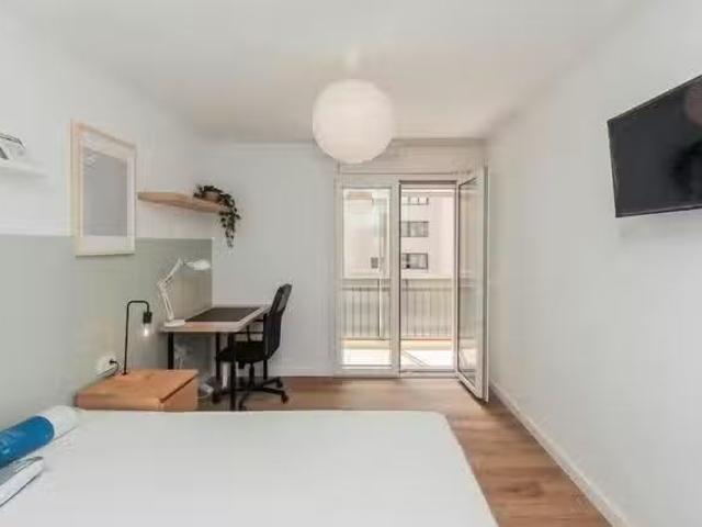 Habitación en Avinguda del President Companys