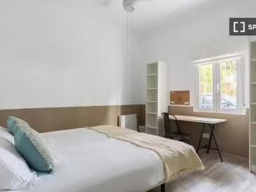 Habitación en alquiler en apartamento de 3 dormitorios en Geta.