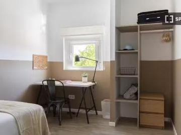 Habitación en alquiler en apartamento de 3 dormitorios en Geta.