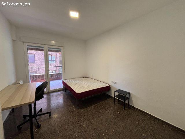 Habitación en Alquiler en La Granada, Granada