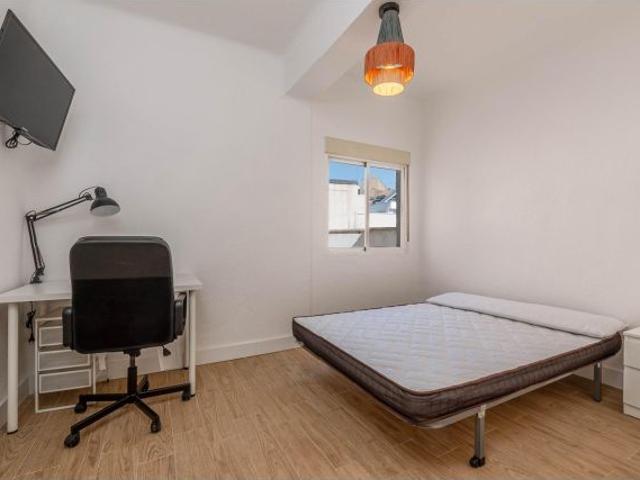Habitación en Alquiler en La Granada, Granada