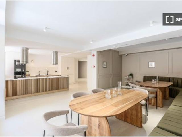 Habitación en alquiler en Valdemarín, Madrid