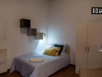Habitación en apartamento de 6 dormitorios en Barri Gòtic, Bar.
