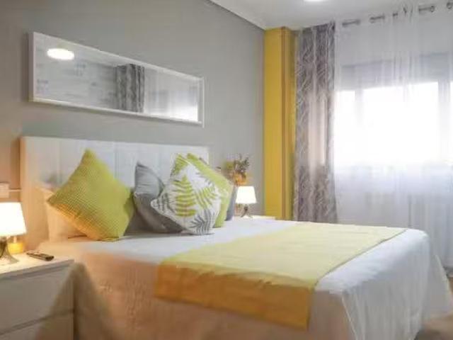 Habitación en Bulevar de Indalecio Prieto, Valdebernardo