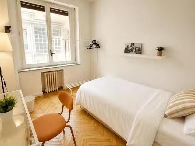 Habitación en Cuesta de San Vicente, Argüelles