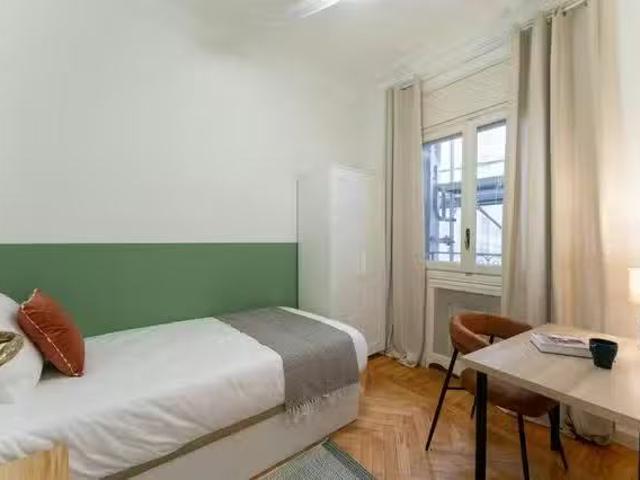 Habitación en Cuesta de San Vicente, Moncloa Aravaca