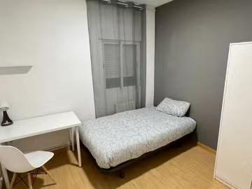 Habitación en Calle Mariano Ron