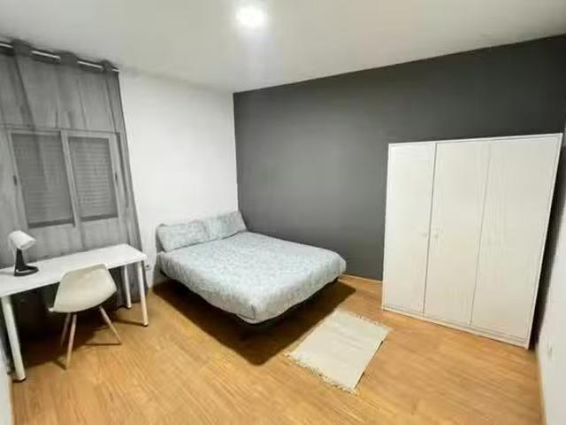 Habitación en Calle Mariano Ron