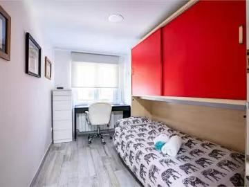 Habitación en Calle Mario Lasala Valdés, Universidad