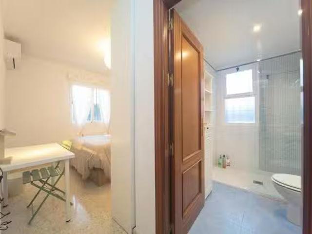 Habitación en Calle Matilde Cantos, Norte