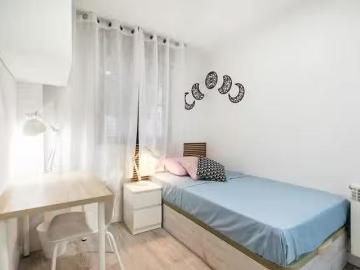 Habitación en Calle Matilde Hernández, San Isidro