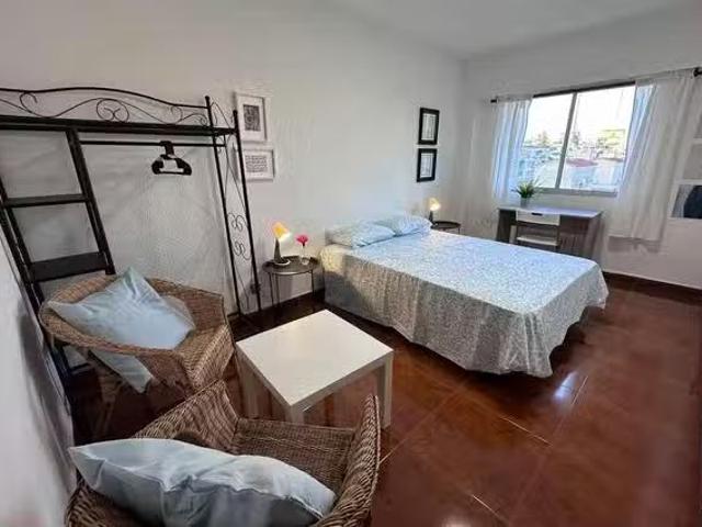 Habitación en Calle Miguel Ángel, Junta Municipal 2