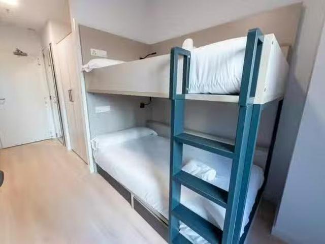Habitación en Calle Nuestra Señora de la Salud, Pajaritos