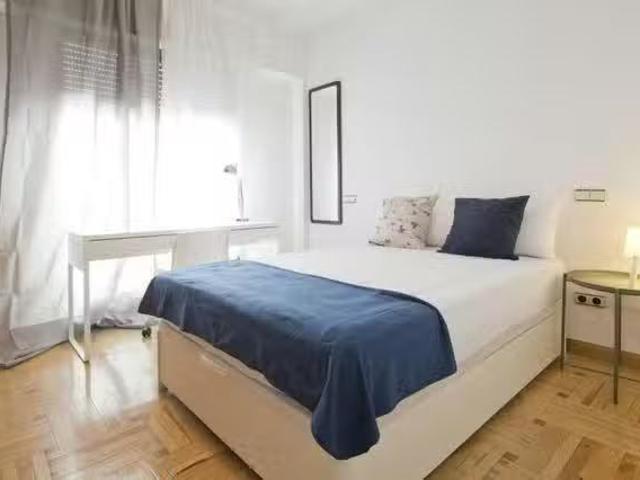 Habitación en Calle Núñez Morgado, Castilla