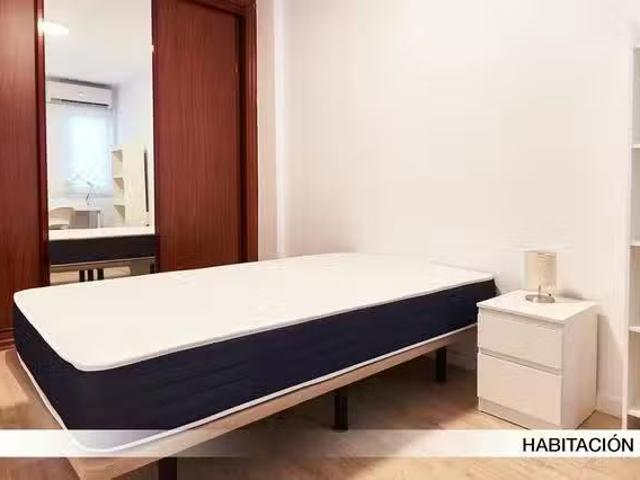 Habitación en Calle Afán de Ribera, El Cerro
