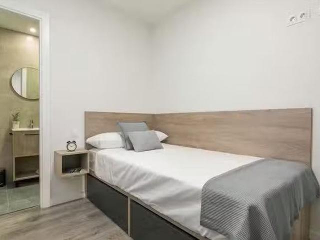 Habitación en Calle Alcalde Ángel Arroyo