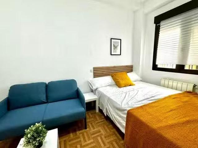 Habitación en Calle Alejandro Sánchez, Opañel