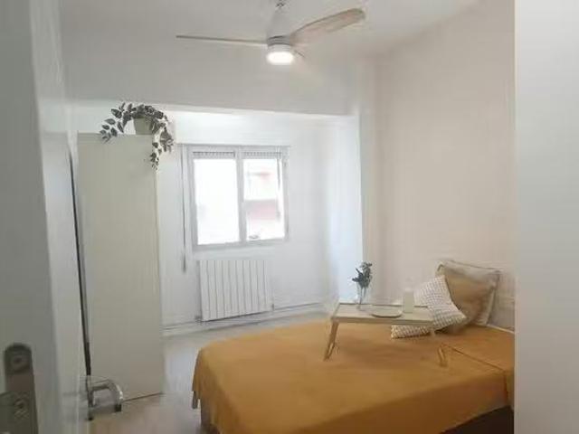 Habitación en Calle Asunción, Circular