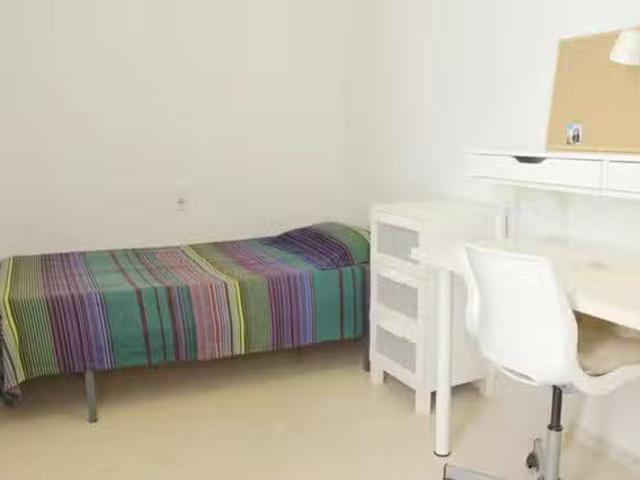 Habitación en Calle Buiza y Mensaque, Alfalfa