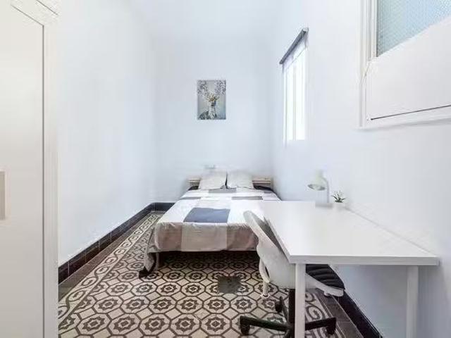 Habitación en Calle Bustos Tavera, Encarnación Regina