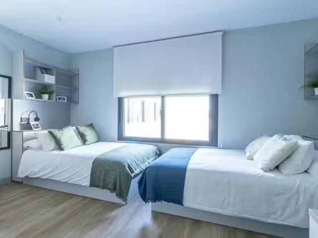 Habitación en Calle Camilo José Cela, La Buhaira