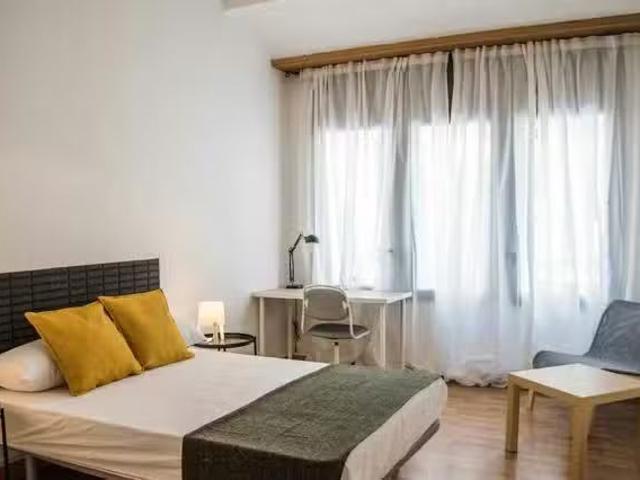 Habitación en Calle Castellón, Ruzafa