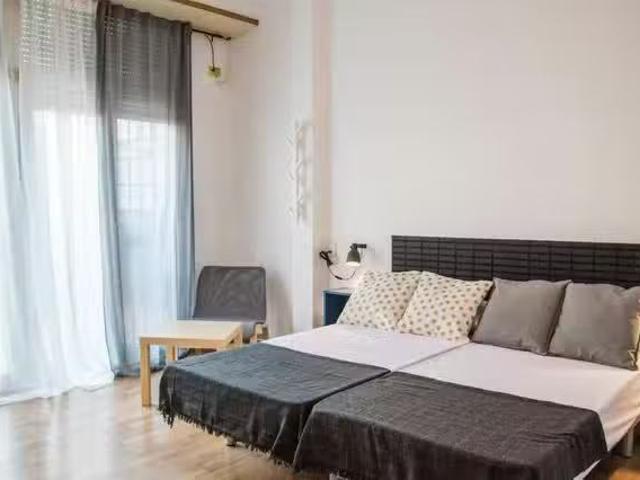 Habitación en Calle Castellón, Ruzafa