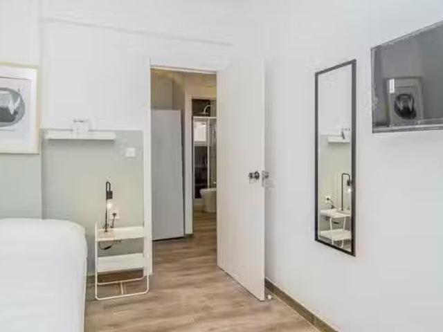 Habitación en Calle Cerrada, Rondilla