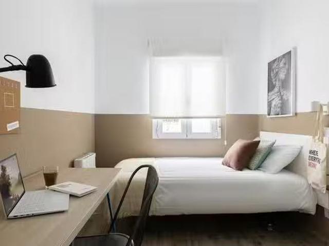 Habitación en Calle Daoíz