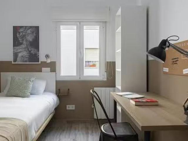 Habitación en Calle Daoíz
