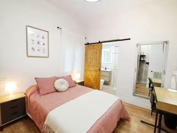 Calle de Martín Ruizanglada, Paseo de Don Fernando El Catolico, Barrio Casablanca, Zaragoza, Aragón, Aragón