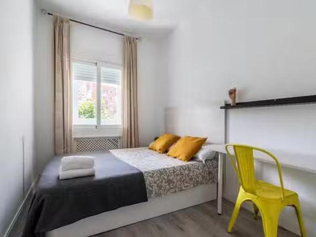 Habitación en Calle de Agustín de Foxá, Castilla