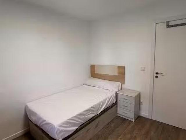 Habitación en Calle de Alcalá, San Blas Canillejas