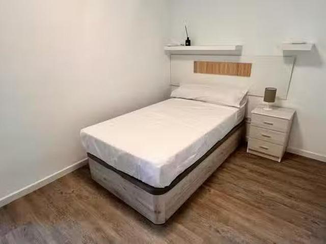 Habitación en Calle de Alcalá, San Blas Canillejas