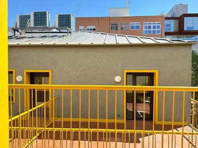 Habitación en Calle de Albasanz