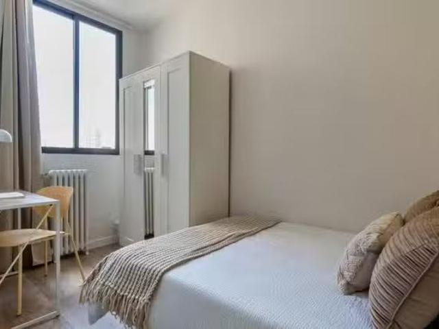 Habitación en Calle de Alberto Aguilera, Centro