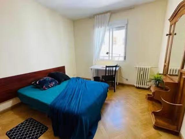 Habitación en Calle de Algeciras, Palacio