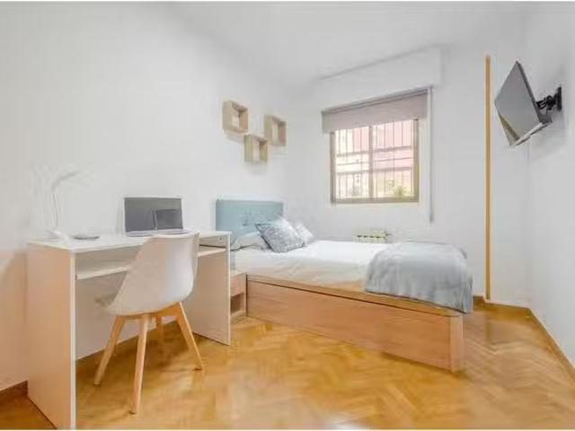 Habitación en Calle de Amorós, Guindalera