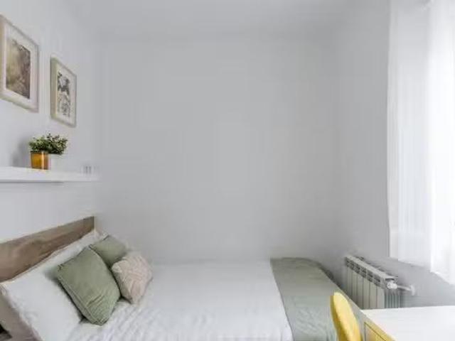 Habitación en Calle de Ana María, Valdeacederas