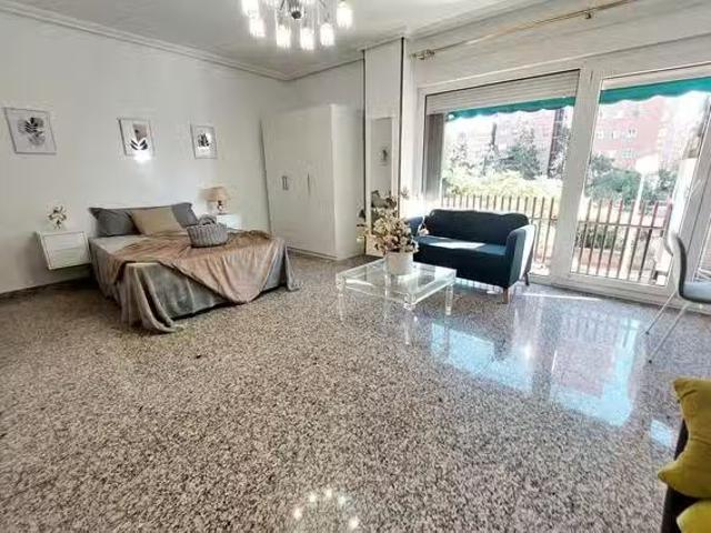 Habitación en Calle de Antonio Machado, Valdezarza