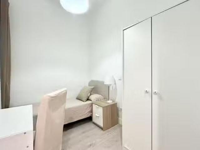 Habitación en Calle de Benito Gutiérrez, Moncloa Aravaca