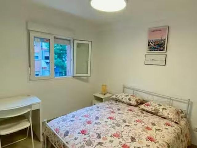 Habitación en Calle de Benimamet, Villaverde