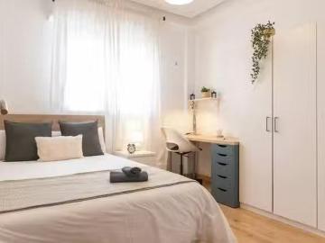 Habitación en Calle de Calatrava, Palacio