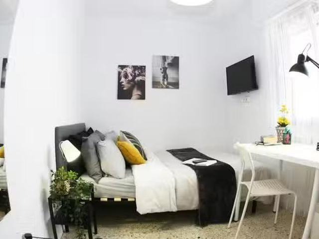 Habitación en Calle de Camarena, Aluche
